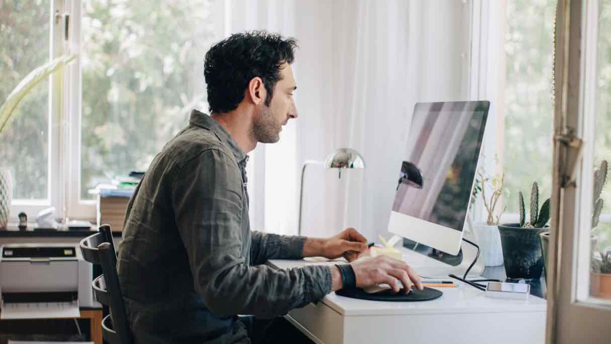Transform unstructured data to structured data at query time and explore the full value of your logs.