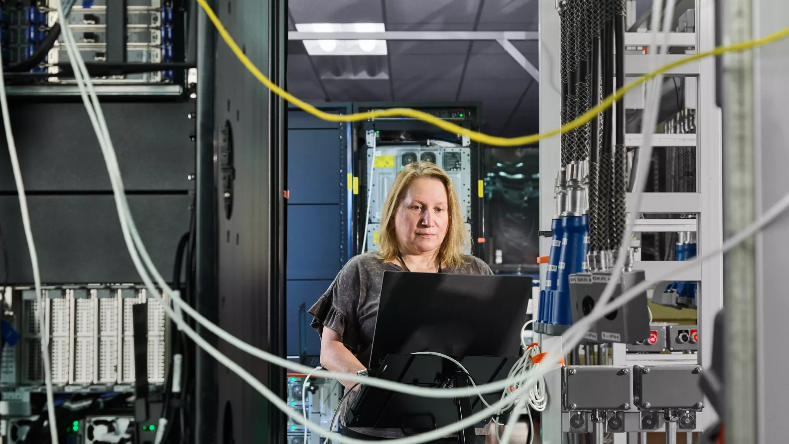 Security-rich and scalable hypervisor and virtualization technology